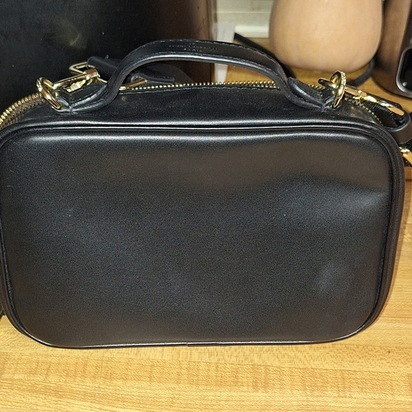 Louis Vuitton Utility Crossbody Shoulder Bag Calf Leather Black - Picture 6 of 8